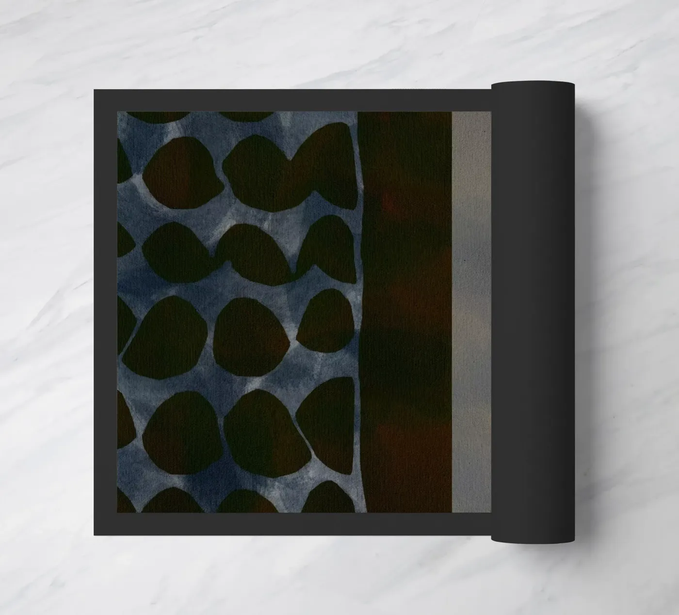 Balanced Reflections Fußmatte von Shatha Al Dafai