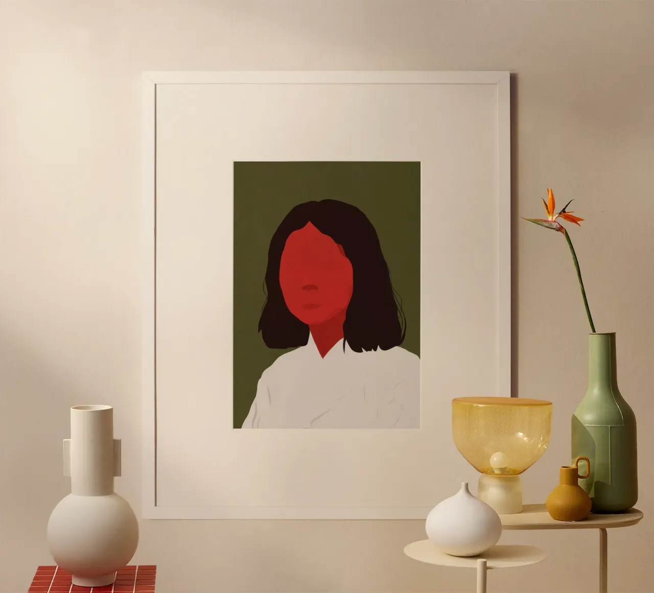 Donna in ombra rossa poster con telaio in legno da Luna Aura