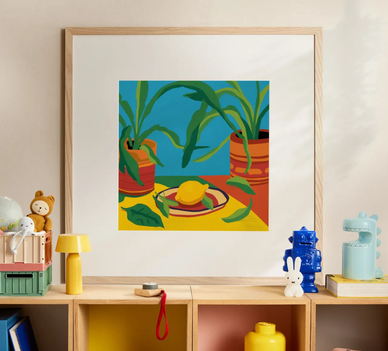 Pianta in vaso su blu poster con telaio in alluminio da Mark Solaria