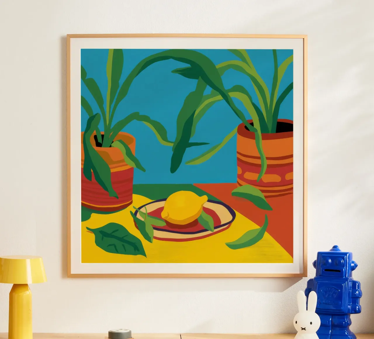 Pianta in vaso su blu poster con telaio in alluminio da Mark Solaria