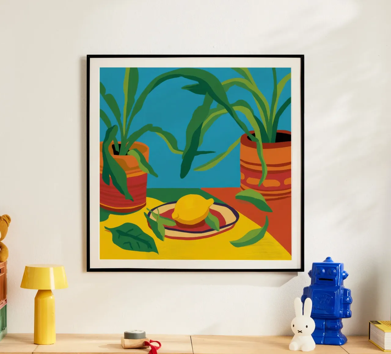Pianta in vaso su blu poster con telaio in alluminio da Mark Solaria
