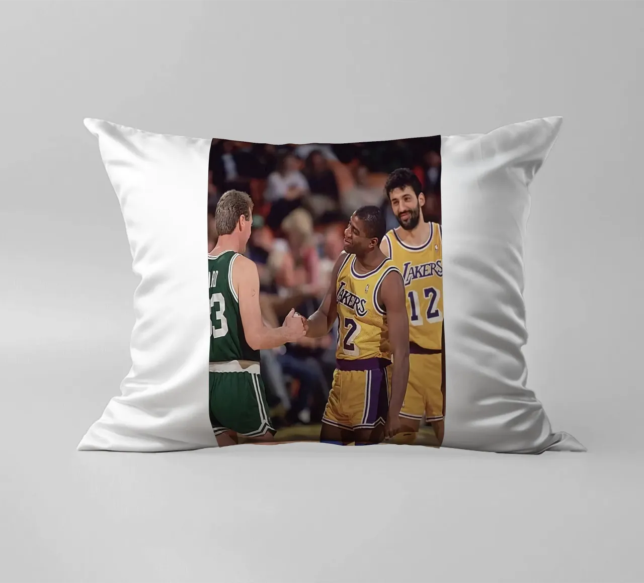 All Stars Game 80s cuscino da FAKE ARTWORK STORE