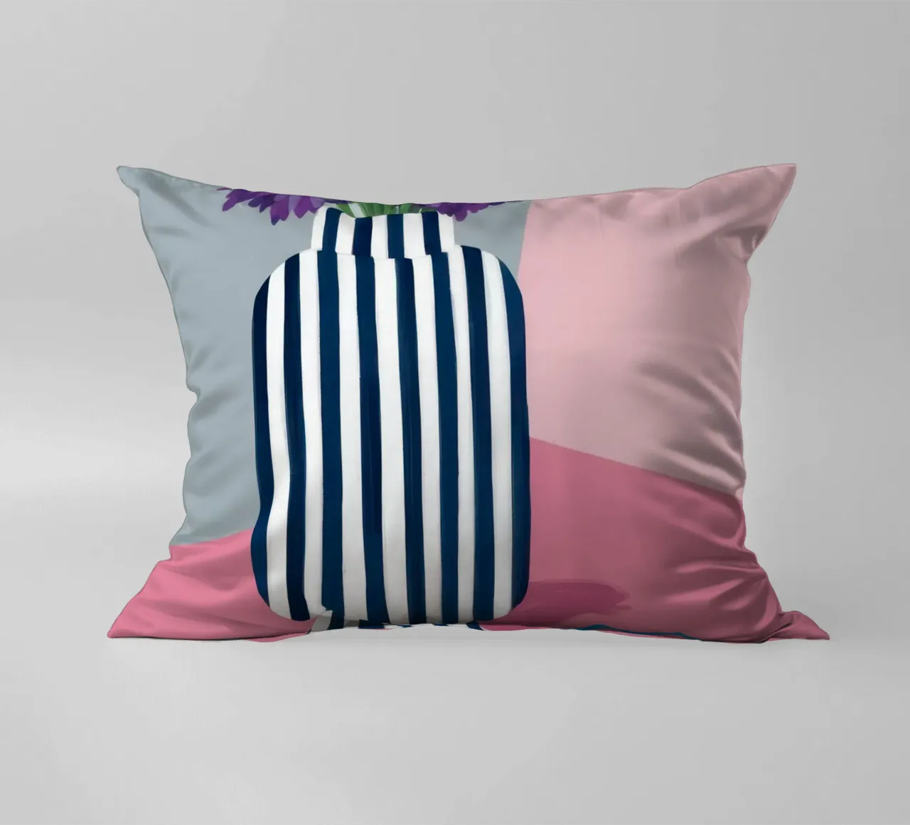 Violette in vaso a righe cuscino da Irish Strokes