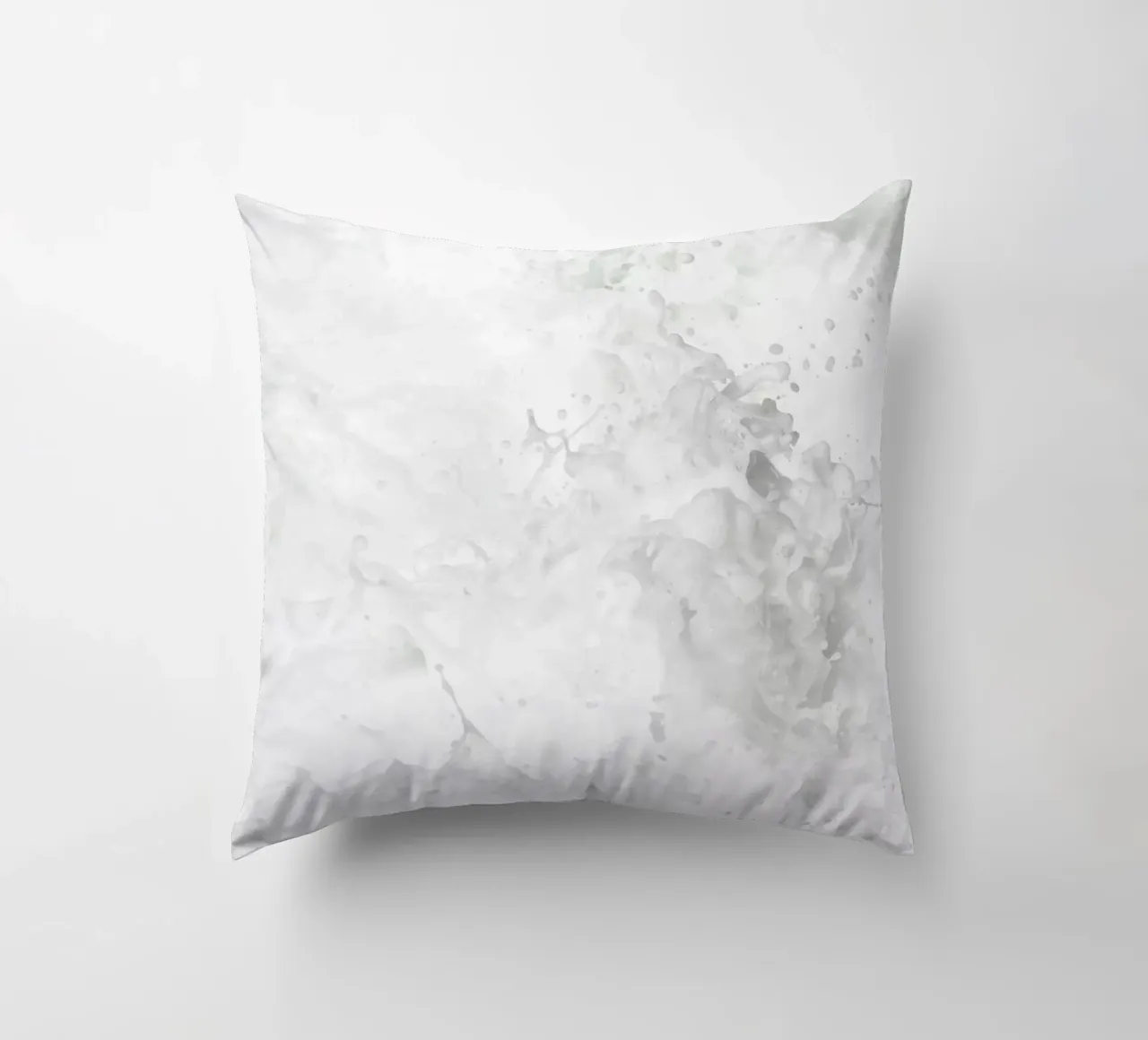 Random Chain II decorative cushion by Tal Paz-Fridman