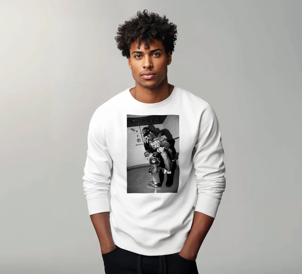 Momenti iconici di Kobe Bryant Bw felpa da FAKE ARTWORK STORE