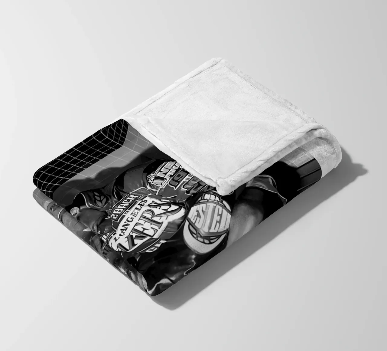 Momenti iconici di Kobe Bryant Bw coperta in pile da FAKE ARTWORK STORE