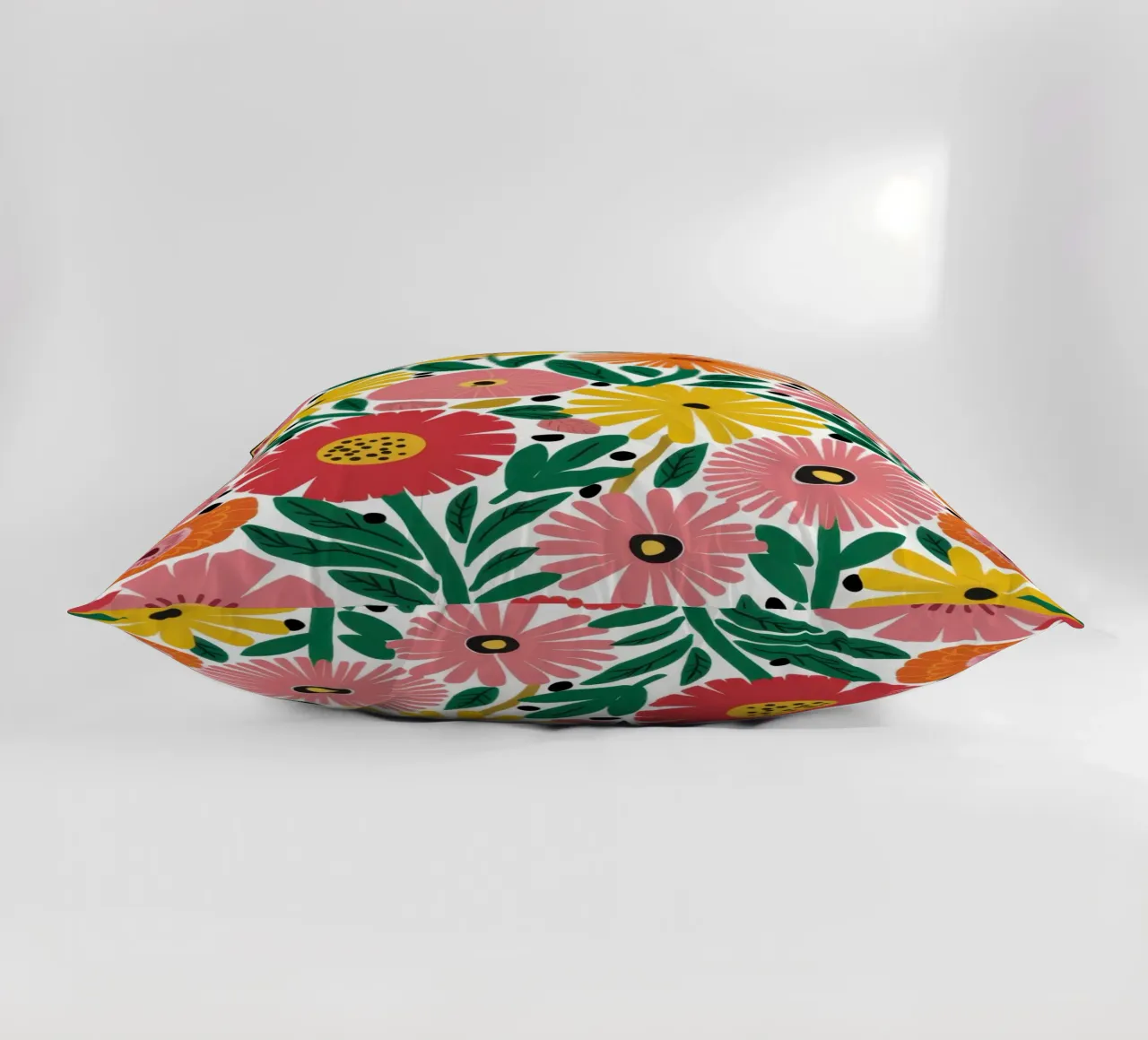 Sfilata di petali retrò cuscino da Trace Brush