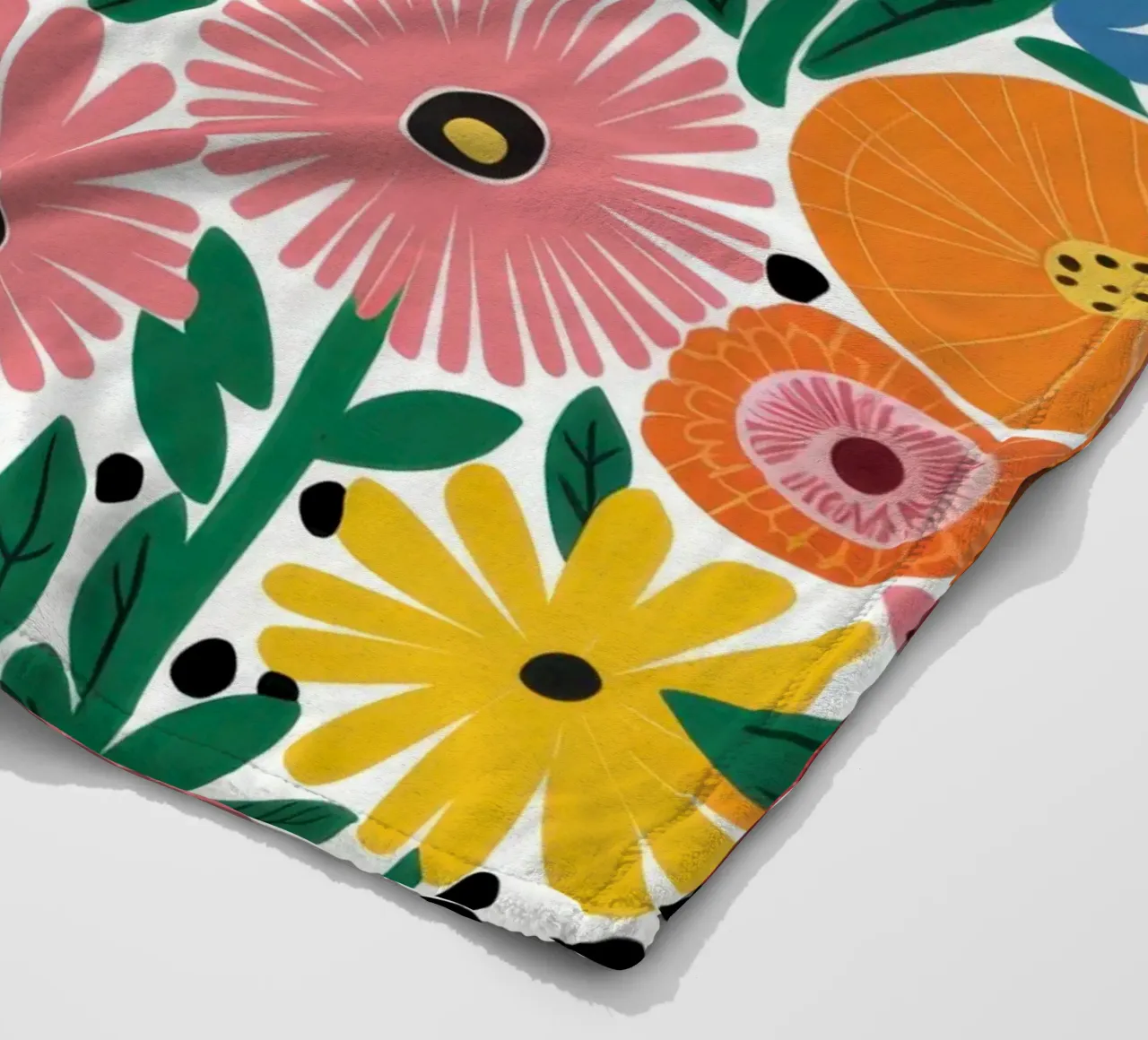Sfilata di petali retrò coperta in pile da Trace Brush