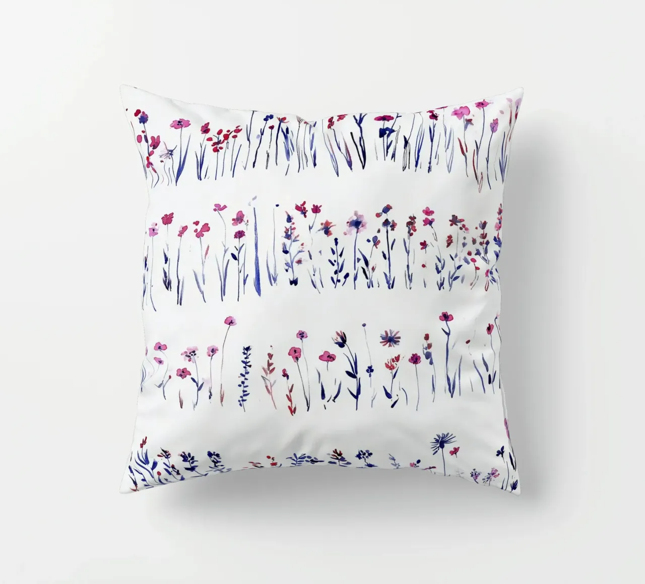 Linee di fiori selvatici cuscino da Sophia Calder Studio