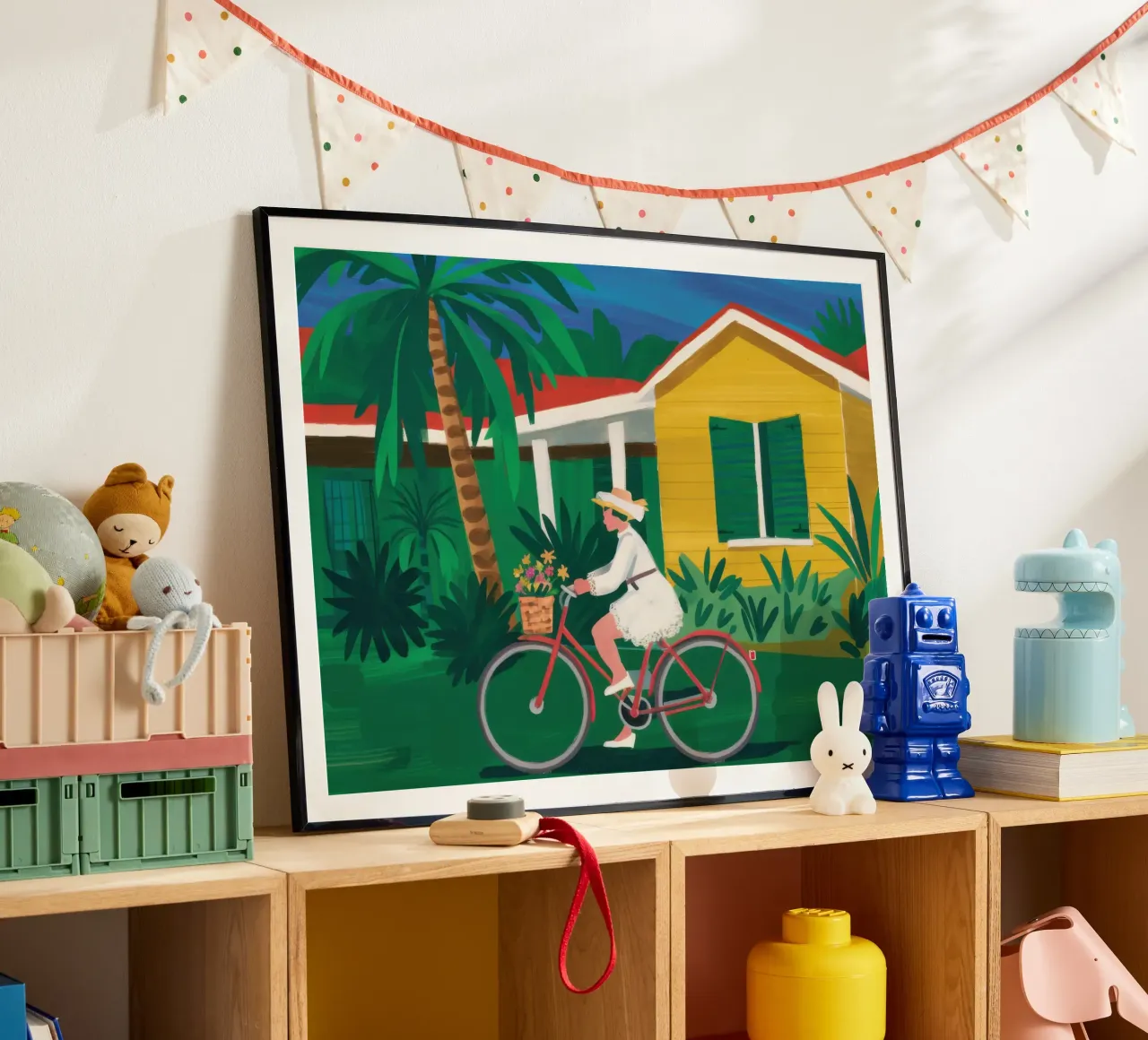 Ciclista della Casa Gialla poster con telaio in legno da Trace Brush