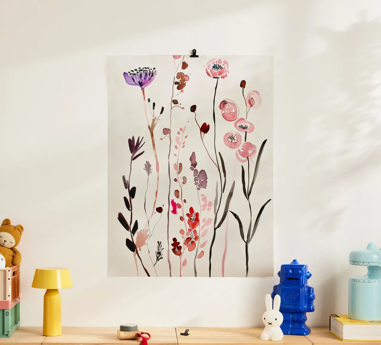 Steli selvatici poster con telaio in legno da Sophia Calder Studio