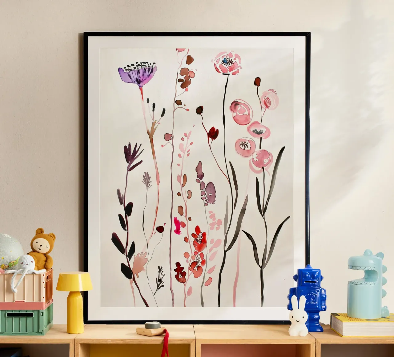 Steli selvatici poster con telaio in legno da Sophia Calder Studio