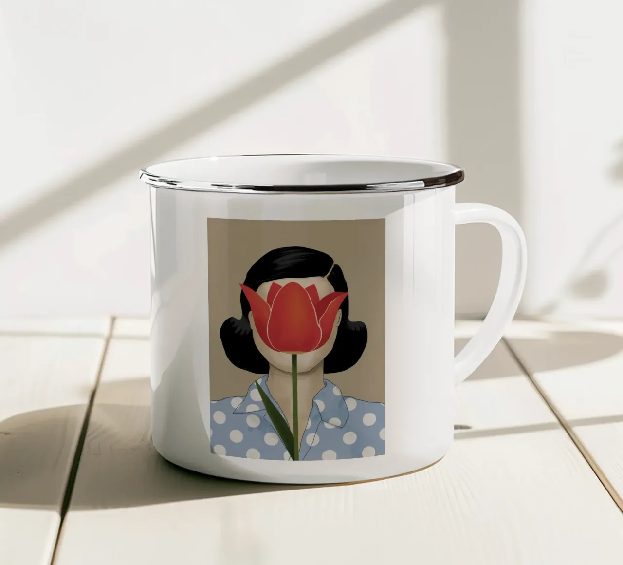 Ritratto di tulipano metamorfico tazza in smalto da Selene Shade