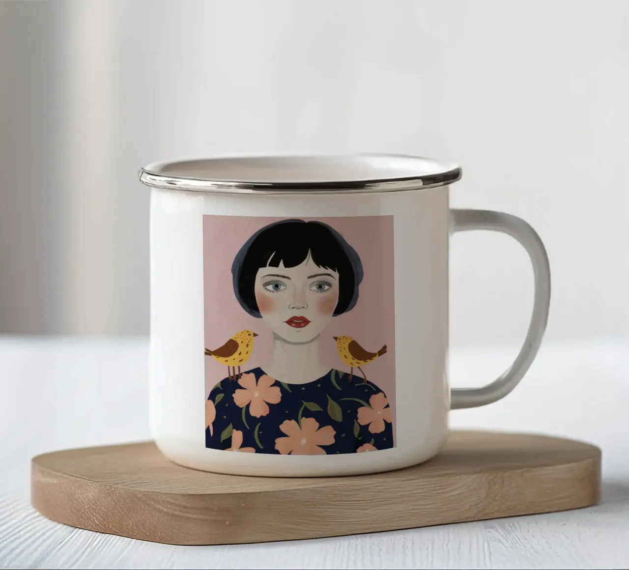 Fanciulla Uccello Sussurrante tazza in smalto da Selene Shade