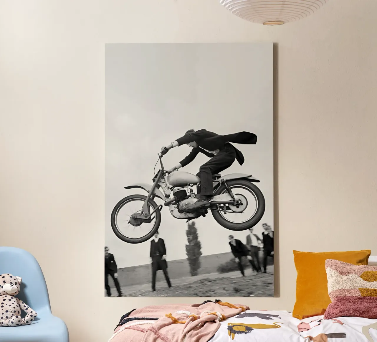 Salto in moto, foto d'epoca in bianco e nero tela con Cornice a cassetta da Vibrant Vintage Prints