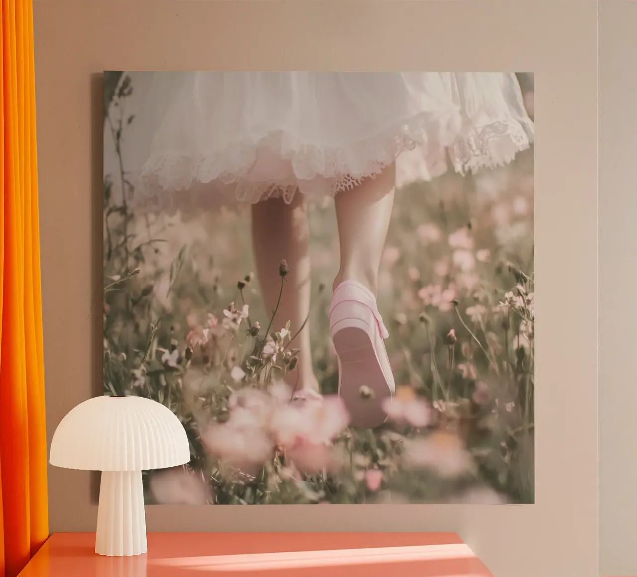 Sussurri in rosa tela con Cornice a cassetta da StillVibe Home
