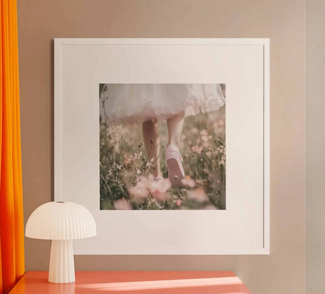Sussurri in rosa poster da StillVibe Home
