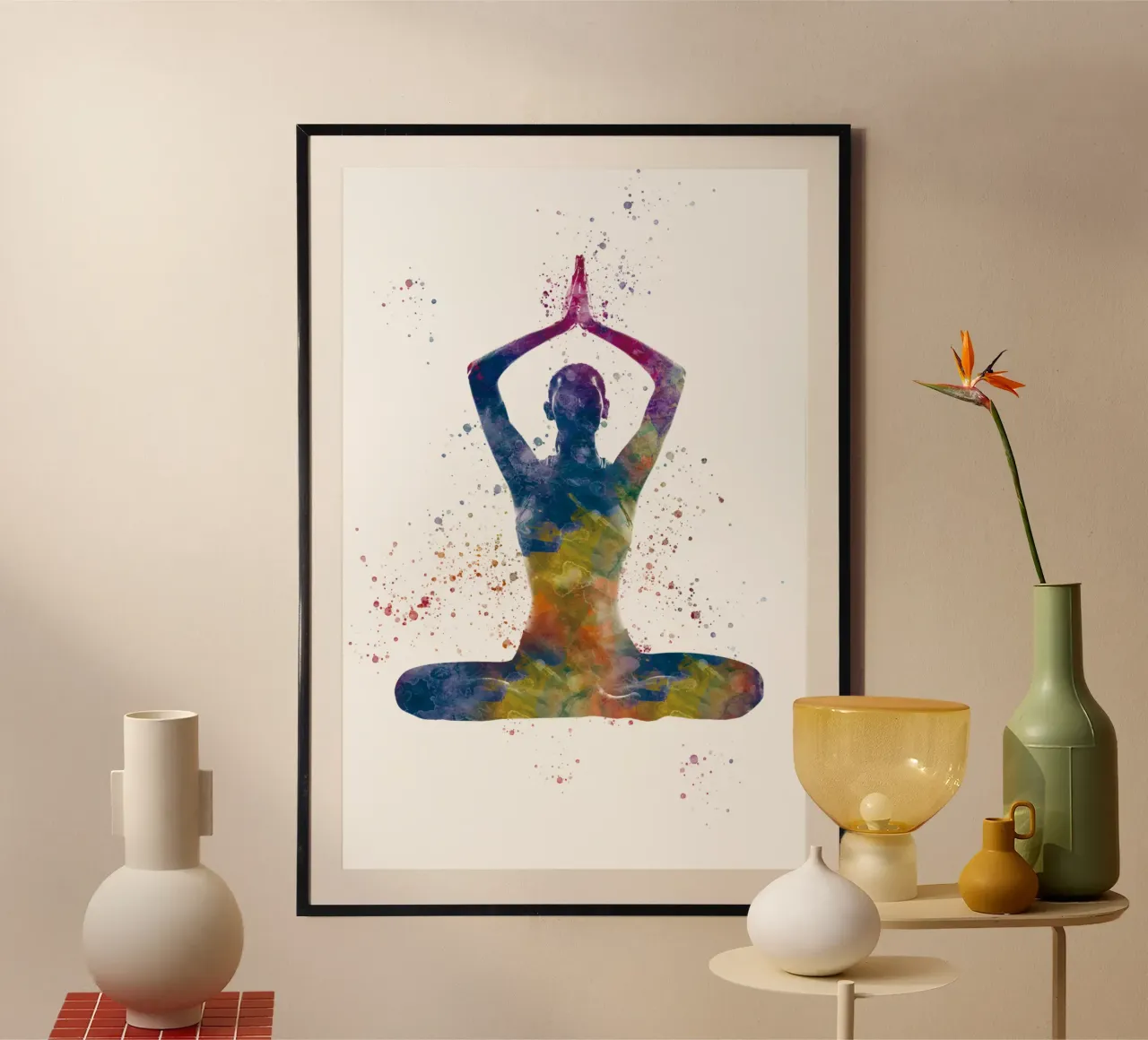 Praticare lo yoga con l'acquerello poster con telaio in legno da ⚽ Sports Pulse