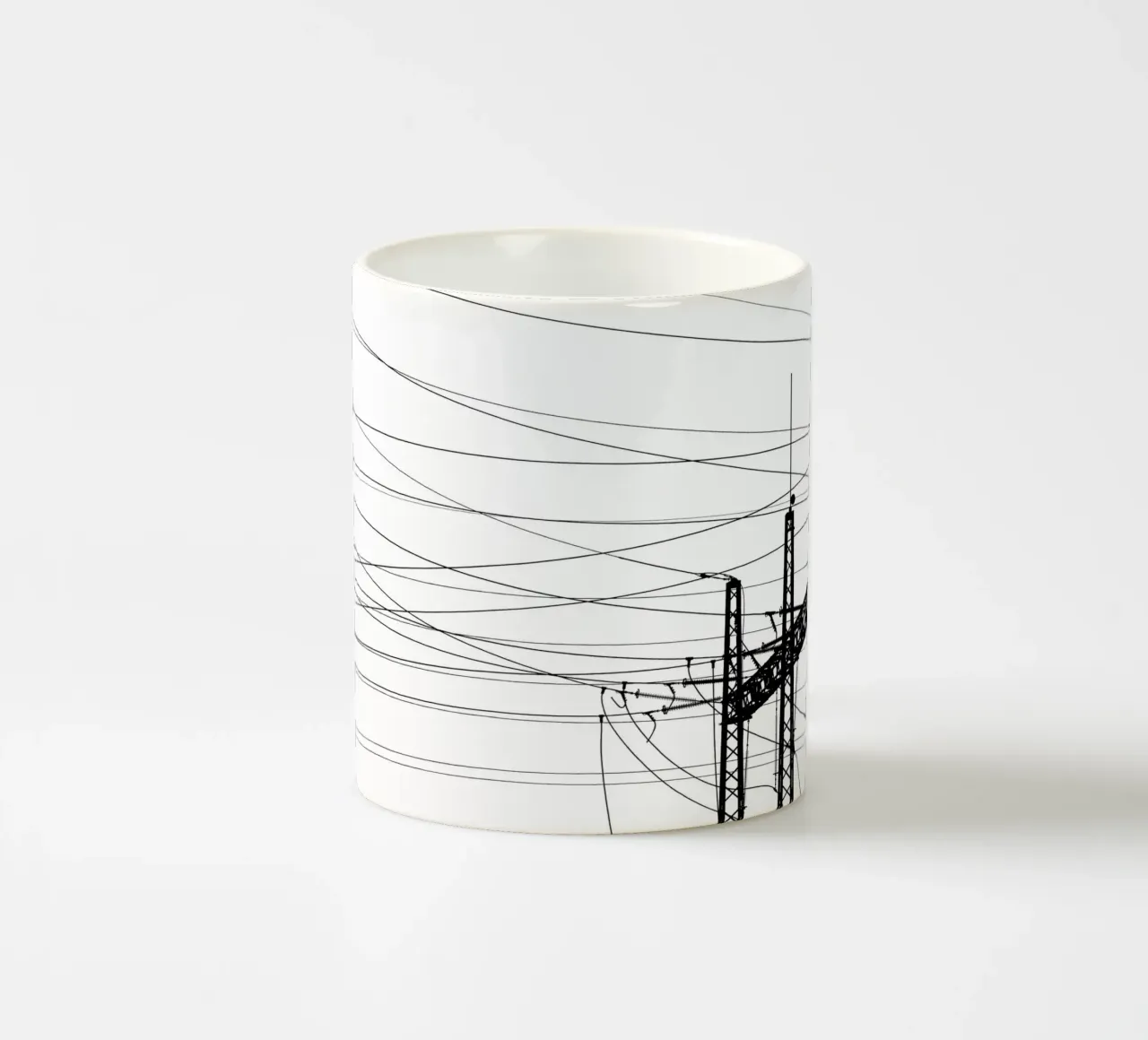 Impianto elettrico tazza in ceramica da Tal Paz-Fridman