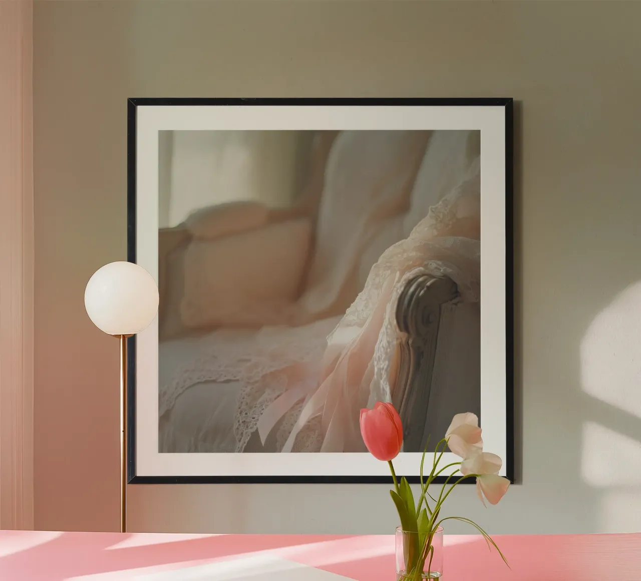 Sussurri in rosa poster da StillVibe Home