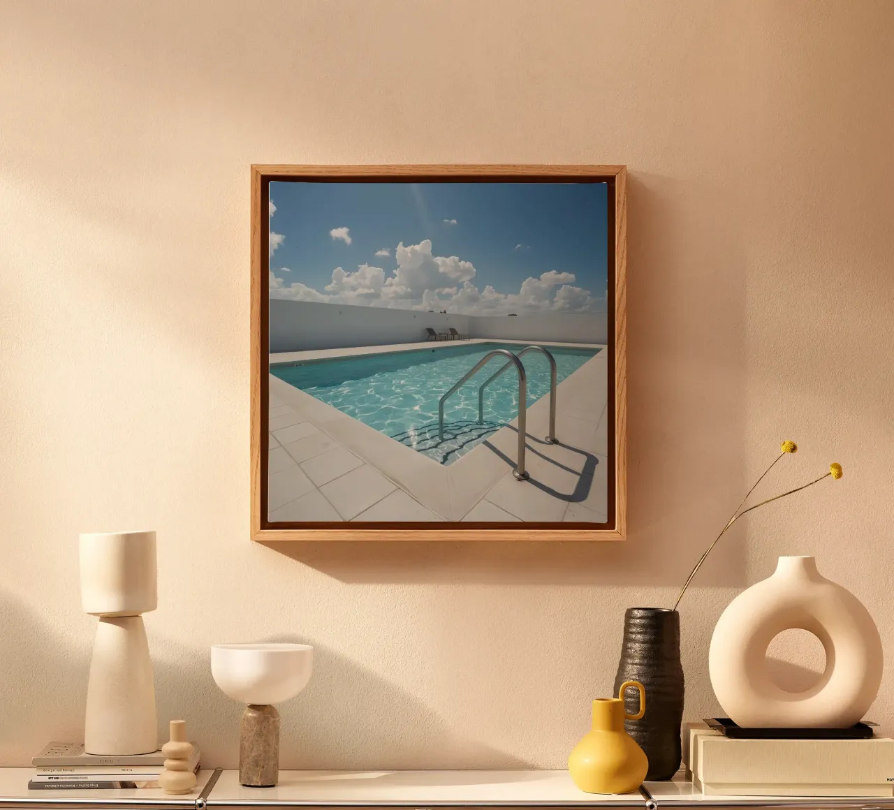 Piscina sul tetto con scala di accesso e cielo blu tela con Cornice a cassetta da DesignDoodle