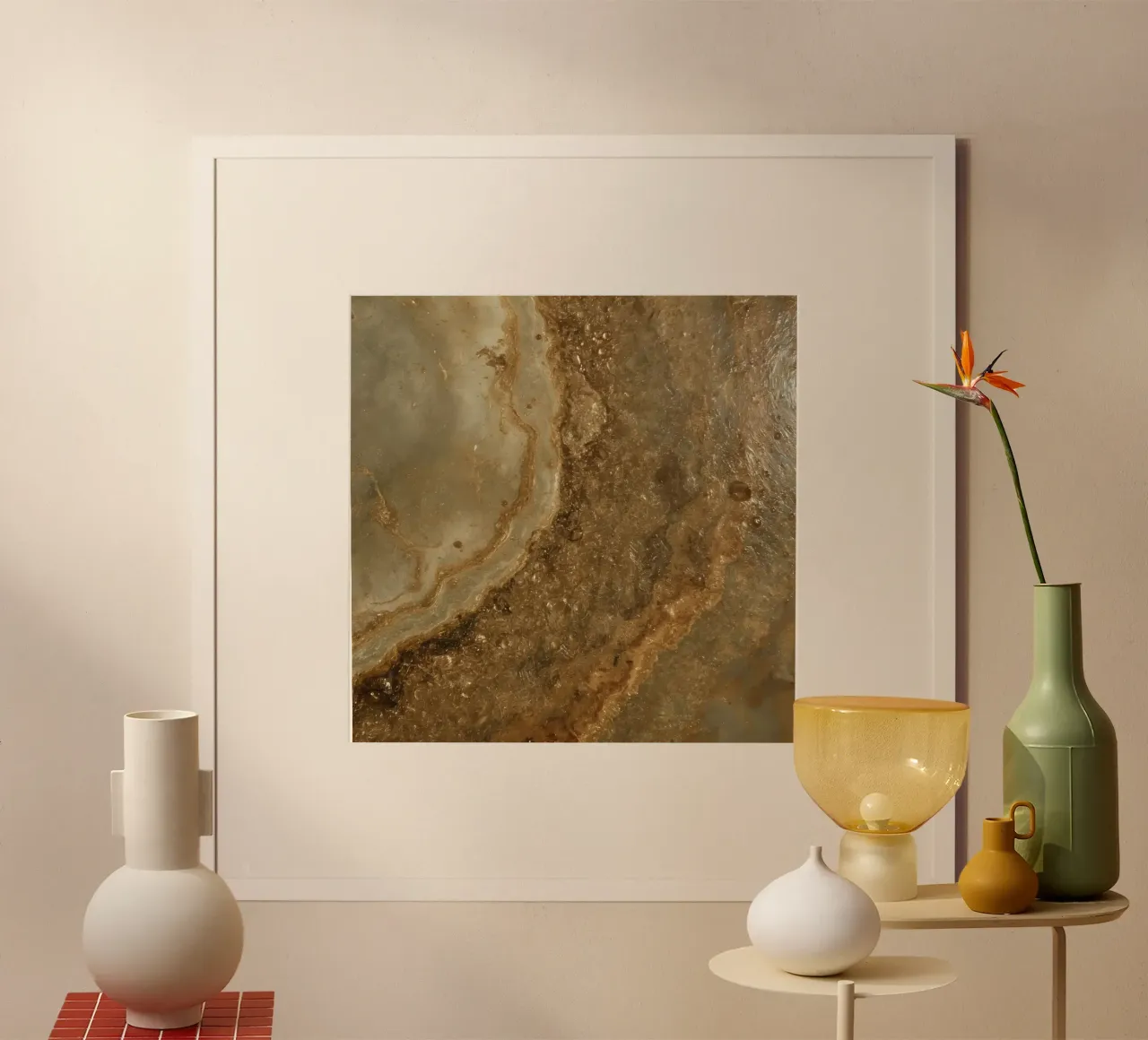 Superficie strutturata marrone e beige con bolle poster con telaio in alluminio da DesignDoodle