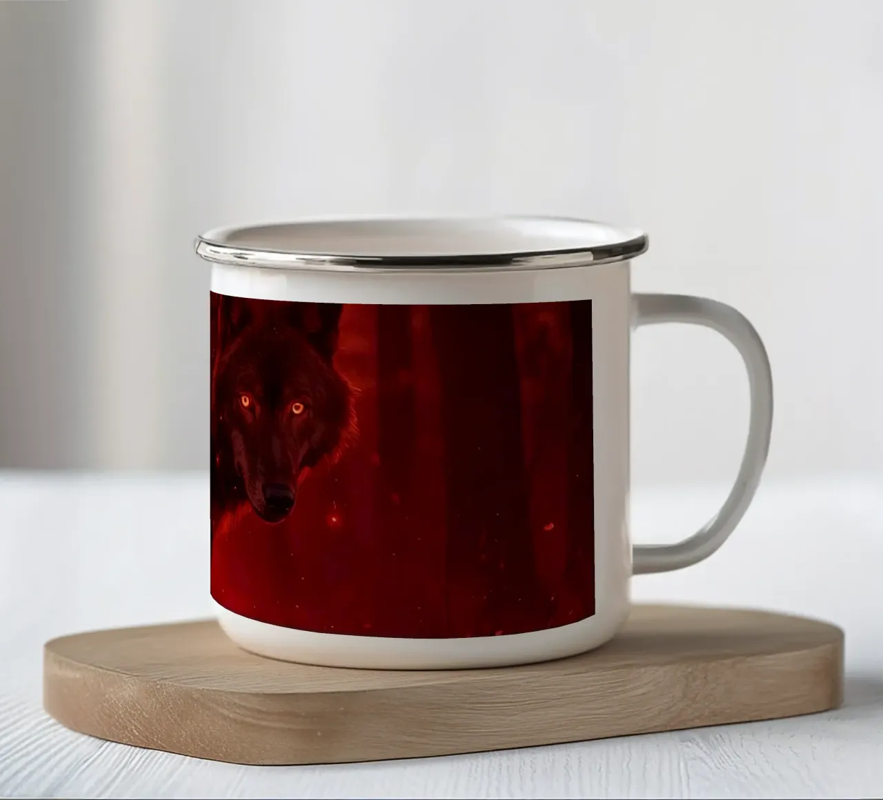 Lupo nella foresta rossa sotto la luna tazza in smalto da DesignDoodle