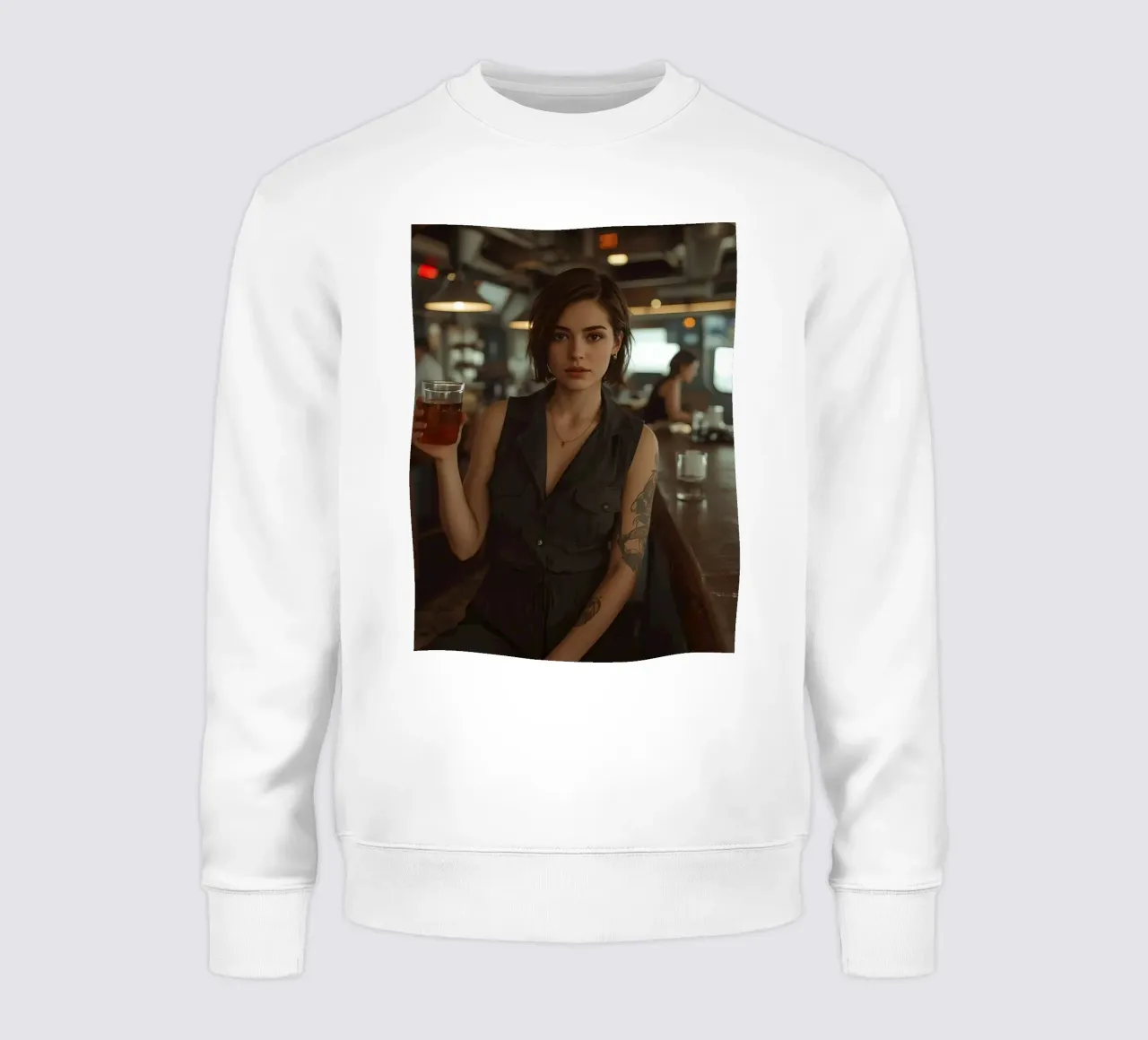 Mujer con una copa en la barra de un bar sudadera de DesignDoodle