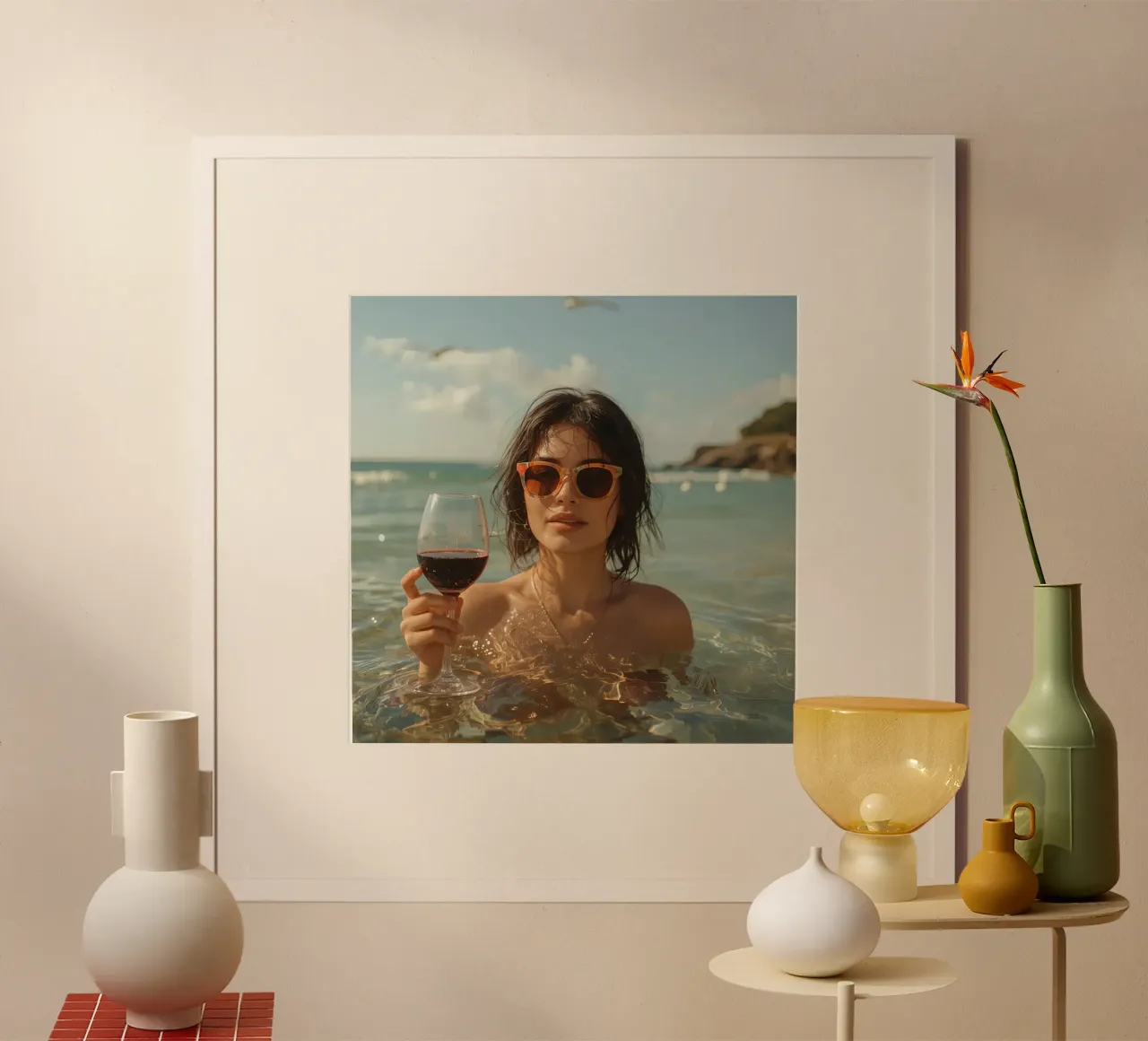 Donna nell'oceano con in mano un bicchiere di vino rosso poster da DesignDoodle