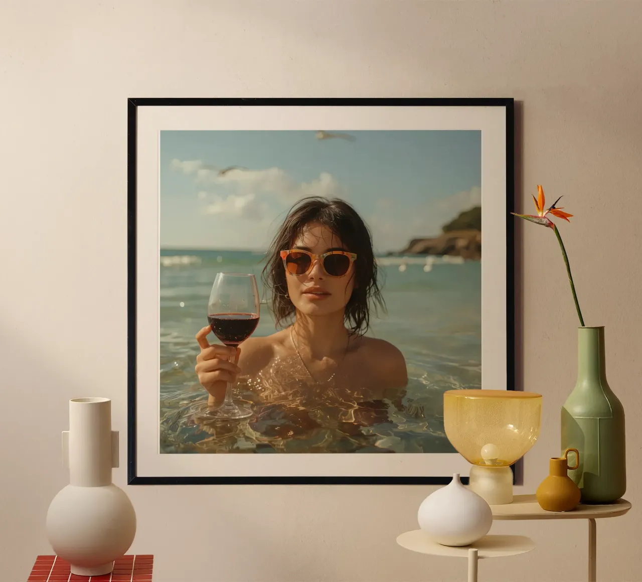 Donna nell'oceano con in mano un bicchiere di vino rosso poster da DesignDoodle