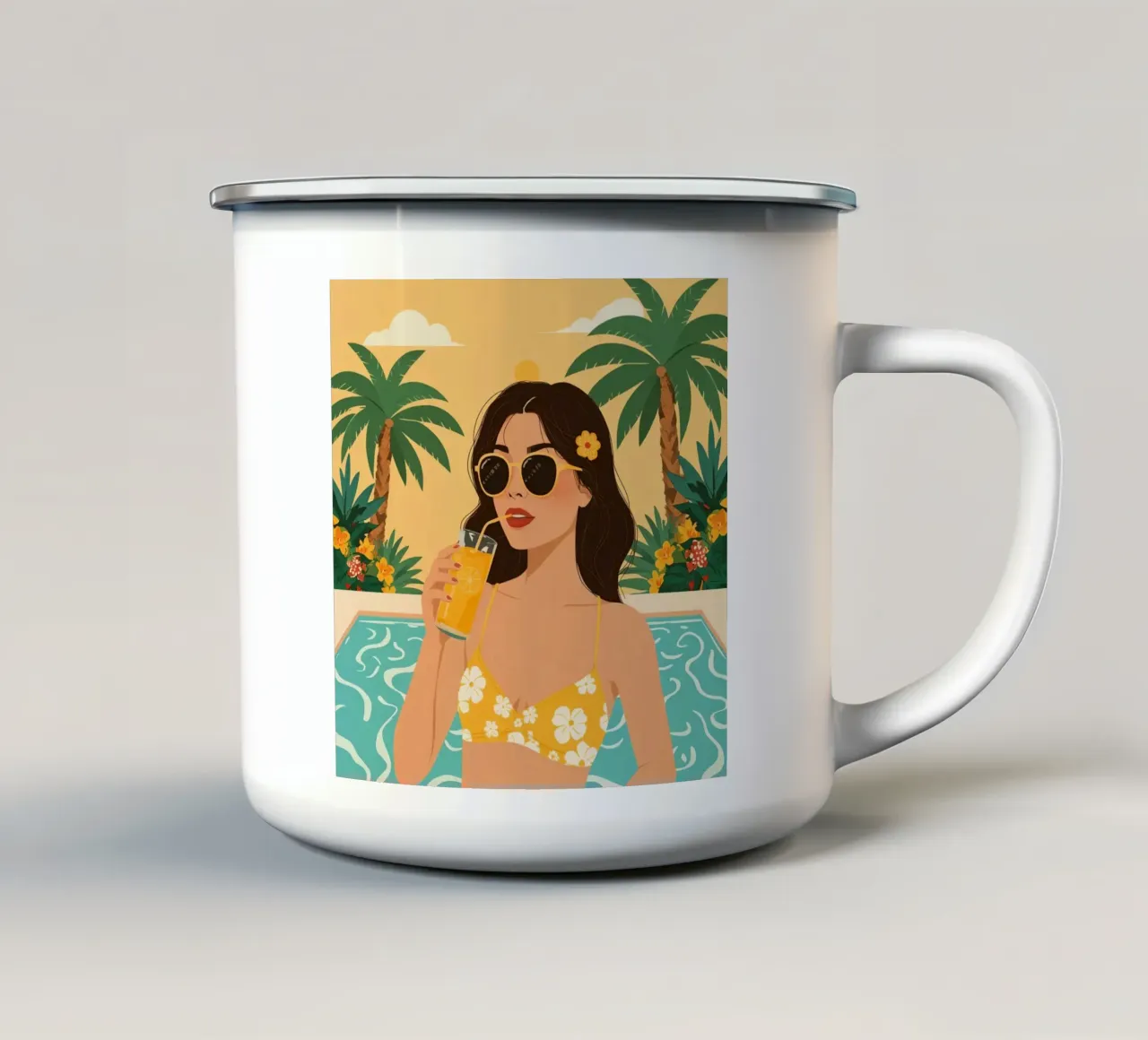 Donna con succo di frutta in piscina con palme tazza in smalto da DesignDoodle