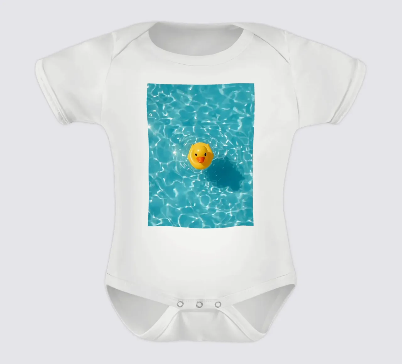 Canard en caoutchouc jaune dans une eau bleue turquoise body bébé de DesignDoodle