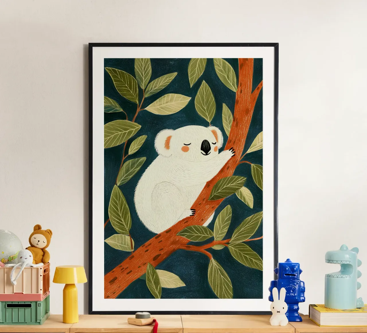 Koala addormentato poster con telaio in legno da Curious Canvas