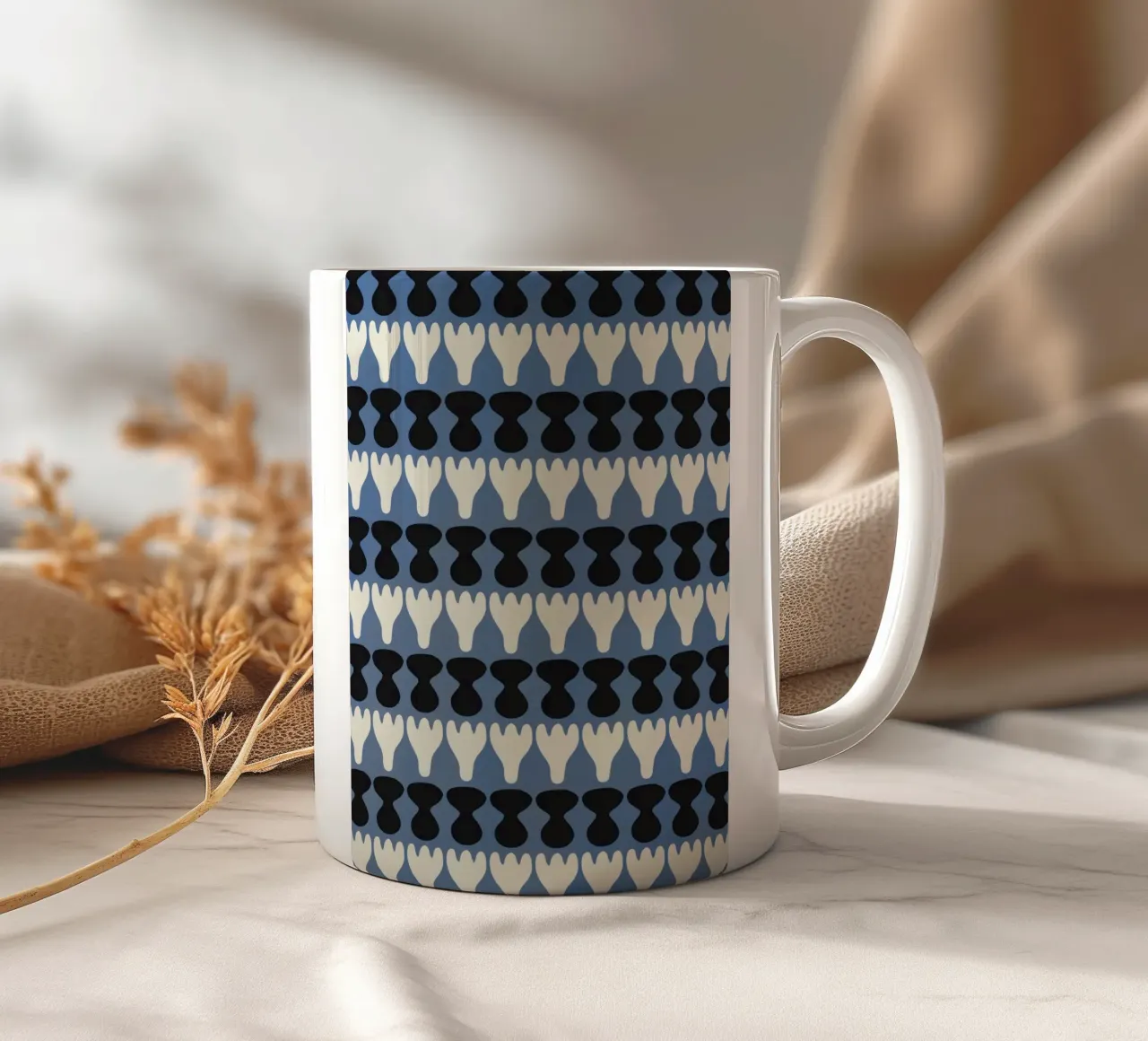 Schema ripetitivo 13 tazza in ceramica da Little Dean