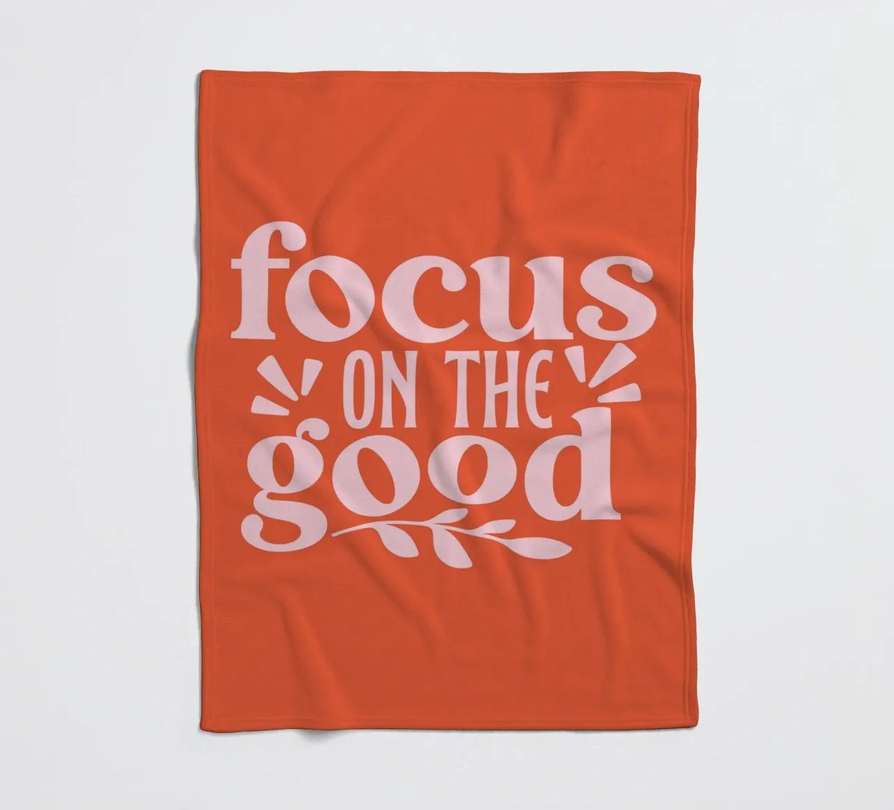 "Design tipografico "Focus on the Good coperta in pile da Ink &Echo