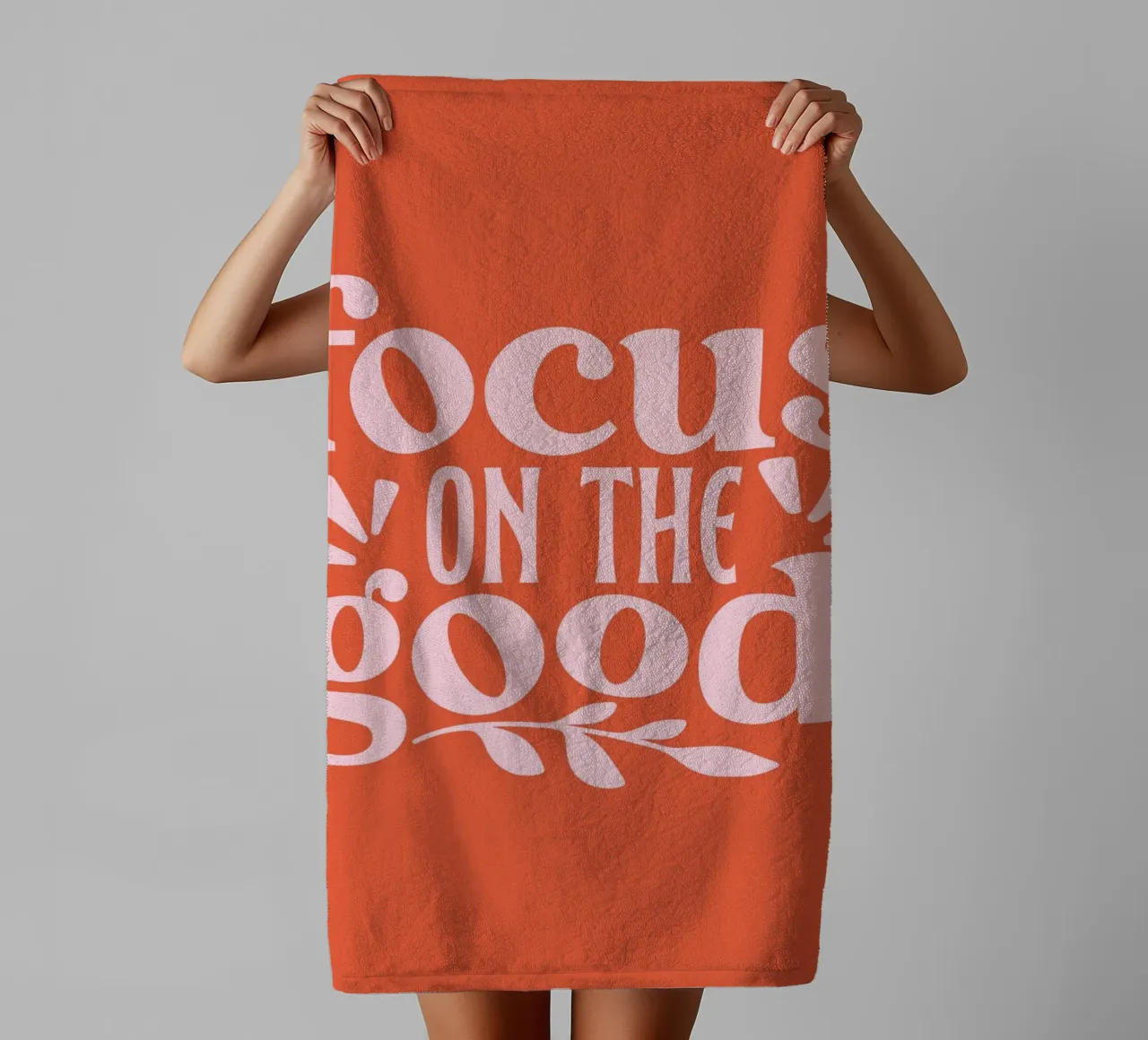 "Design tipografico "Focus on the Good asciugamano da bagno da Ink &Echo