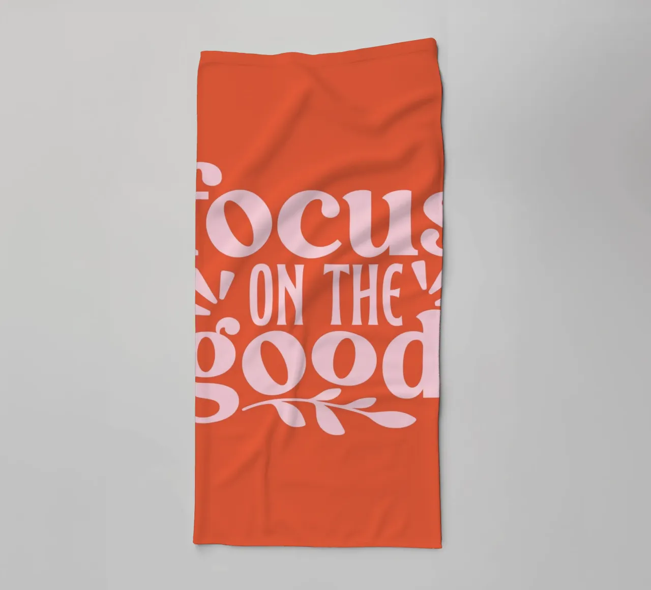 "Design tipografico "Focus on the Good asciugamano da bagno da Ink &Echo