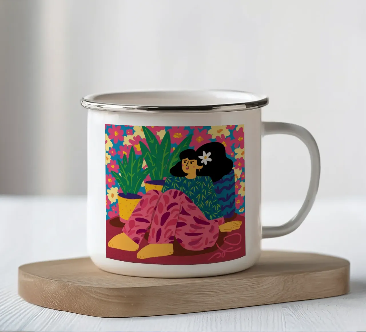 Donna in Plantopia tazza in smalto da Gaia Viesta