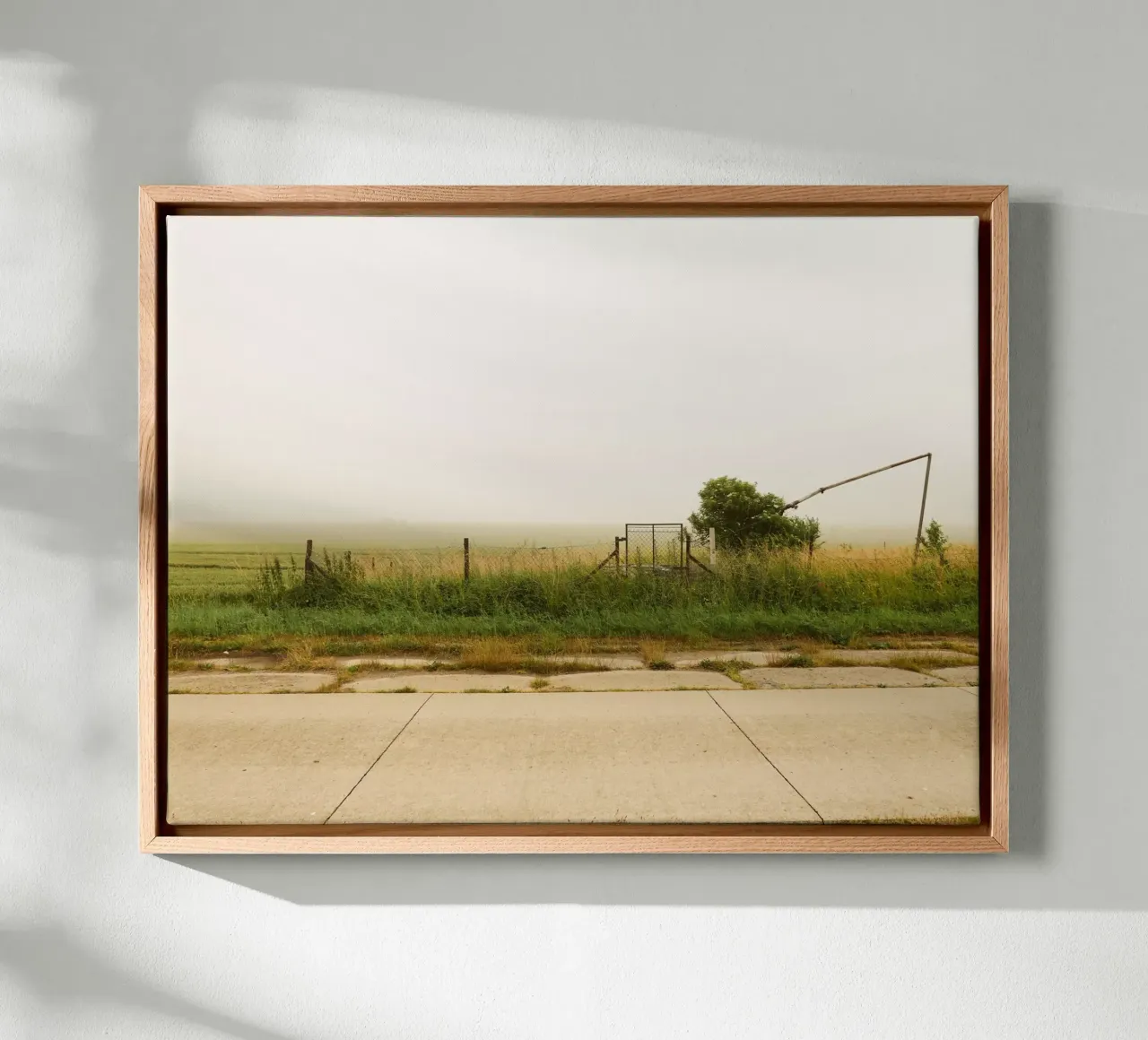 Mist in het landschap canvas met Baklijst van Janine Sommer Fotografie