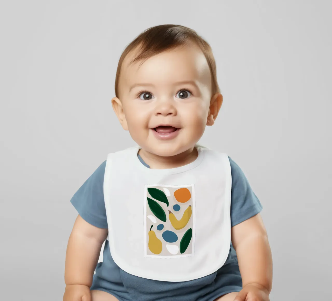 Deconstructed Fruit Forms Babylätzchen von Trace Brush