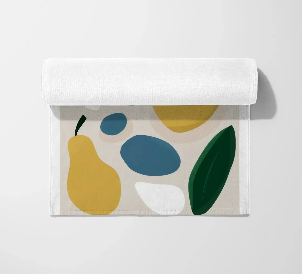 Forme di frutta destrutturate telo mare da Trace Brush