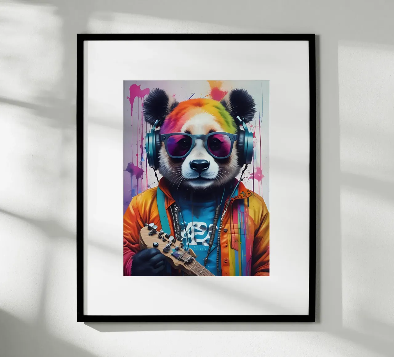 Panda in glassa con cuffie poster con telaio in alluminio da MakArena