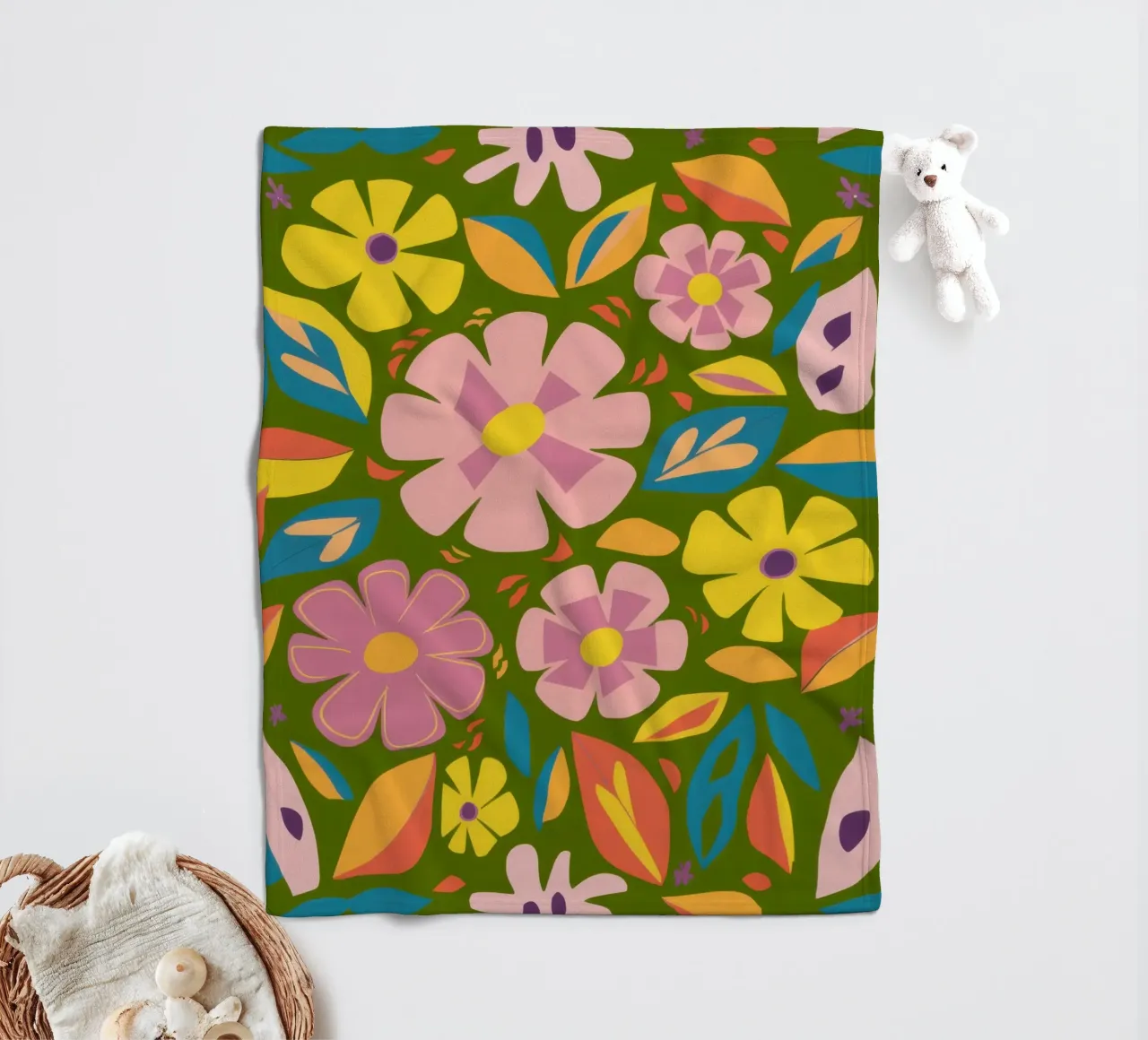 Soft Blooms Muster Fleecedecke von Trace Brush