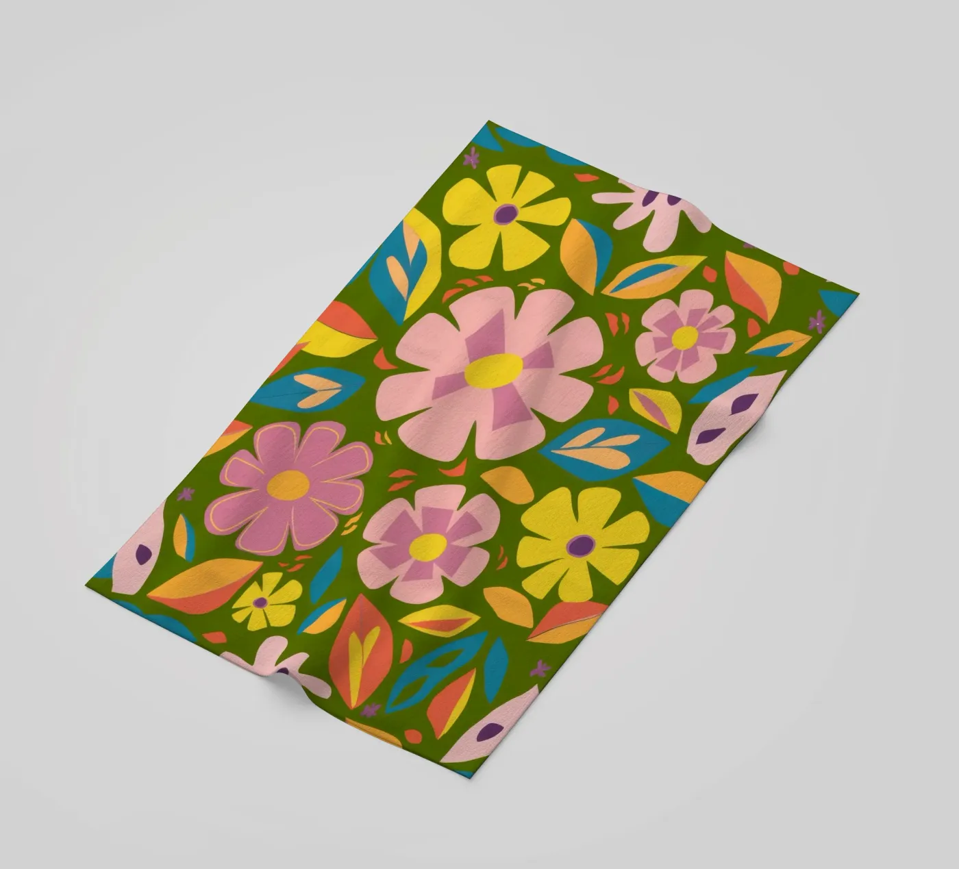 Zacht bloemenpatroon strandhanddoek van Trace Brush