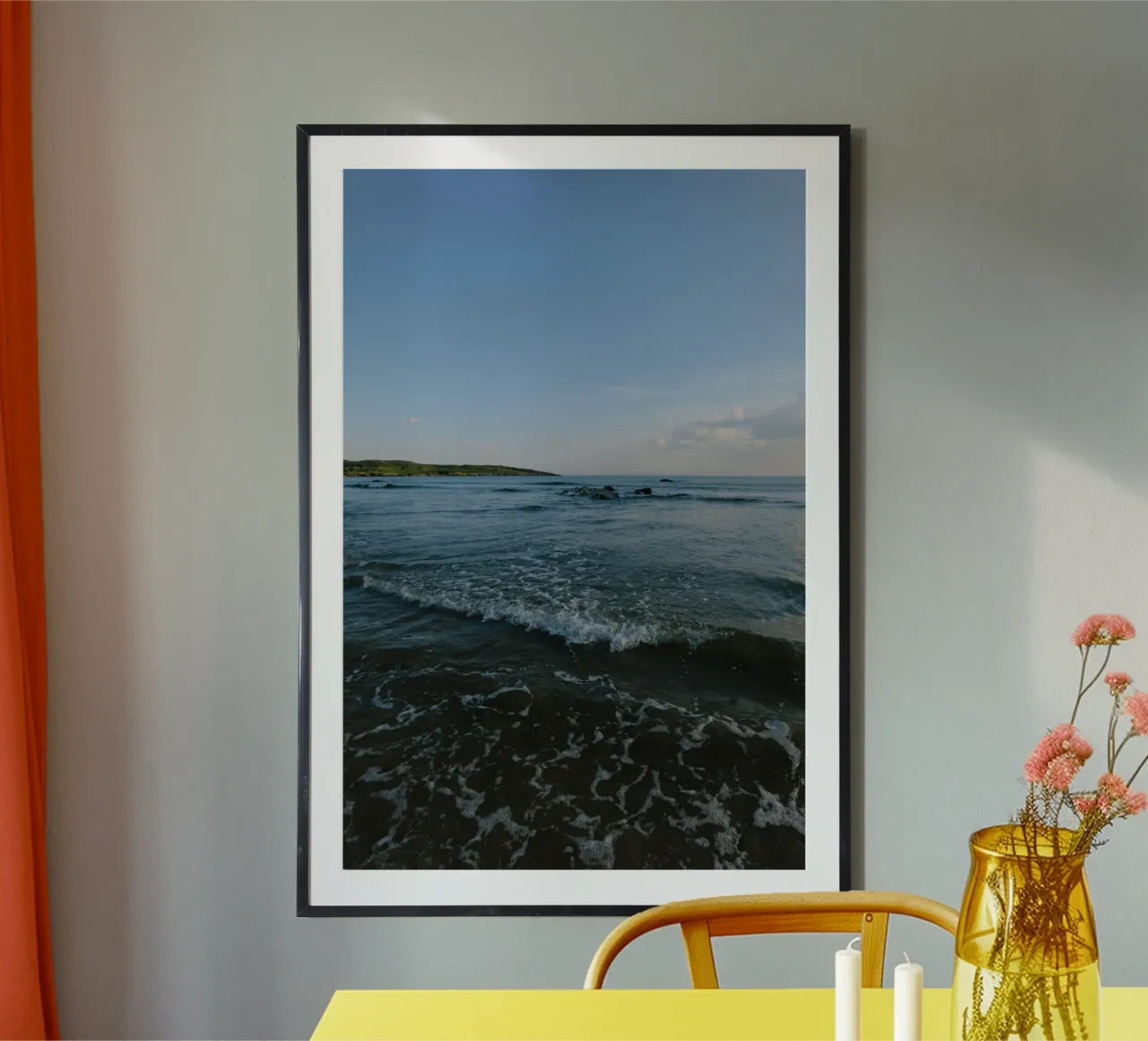 Stato d'animo serale poster con telaio in alluminio da The Wild Creative Studio