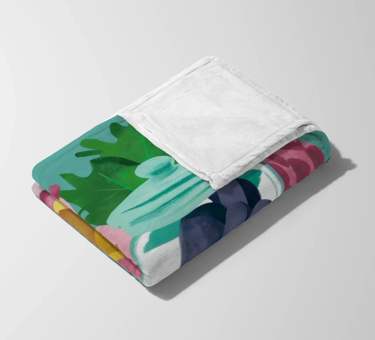 Frutta verdeggiante in abbondanza coperta in pile da Selene Shade