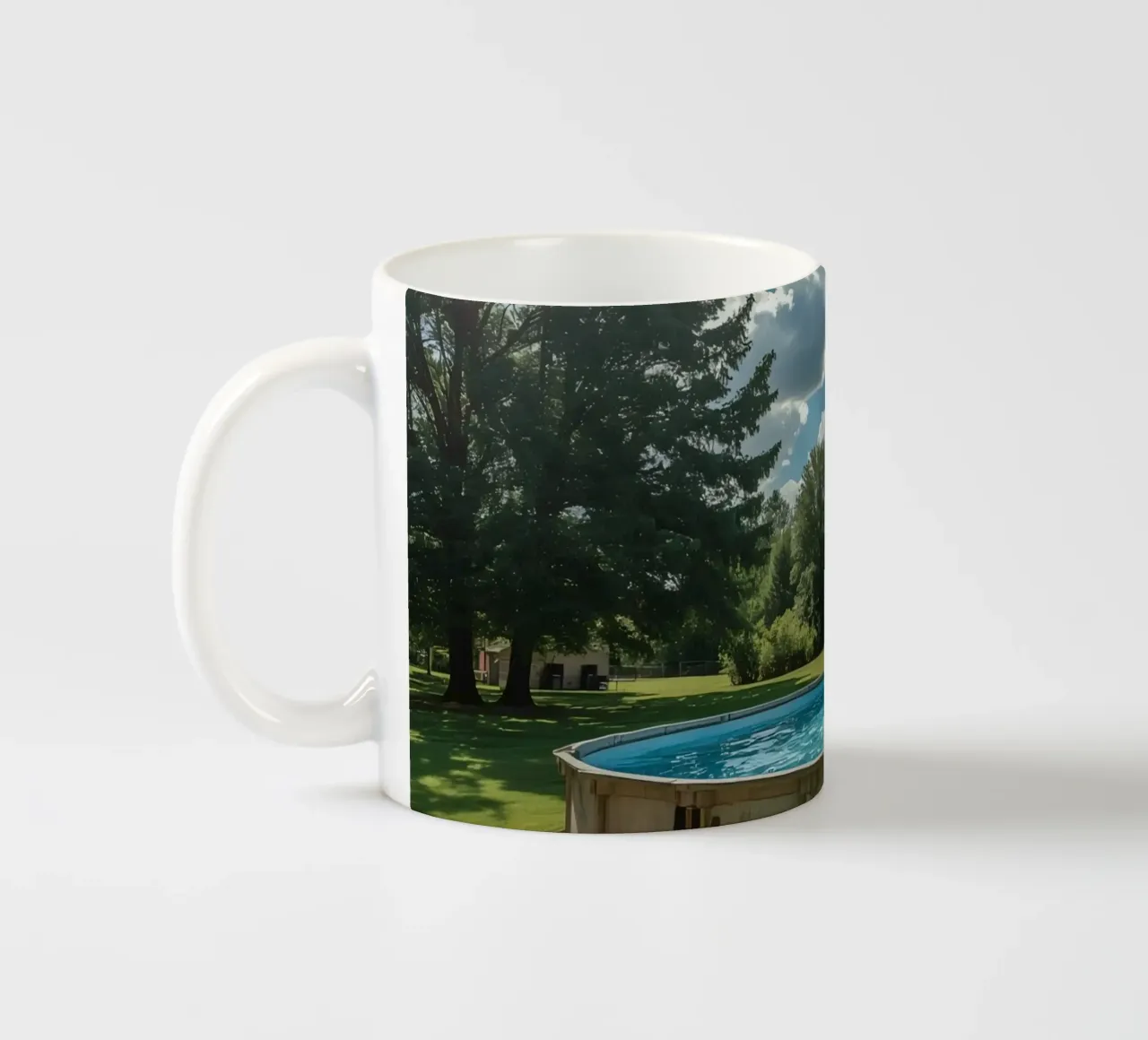 Piscina fuori terra con scala e terrazza in cortile tazza in ceramica da DesignDoodle