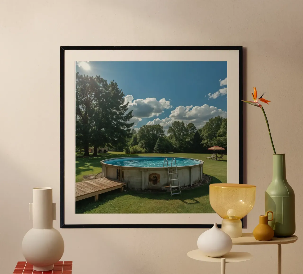 Piscina fuori terra con scala e terrazza in cortile poster da DesignDoodle