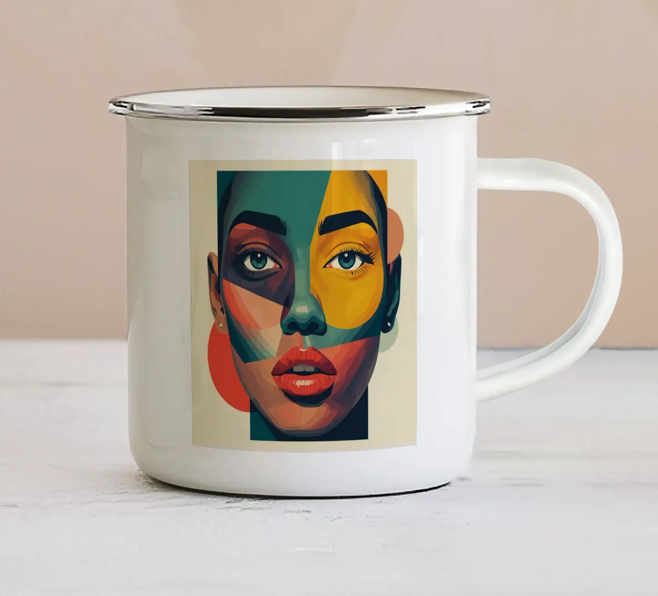 Ritratto astratto geometrico colorato di donna tazza in smalto da DesignDoodle