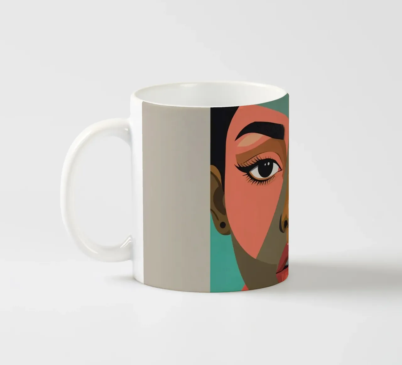 Ritratto astratto di donna con forme geometriche tazza in ceramica da DesignDoodle